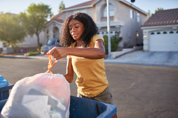 Best Yard Waste Removal  in Grandview, WA
